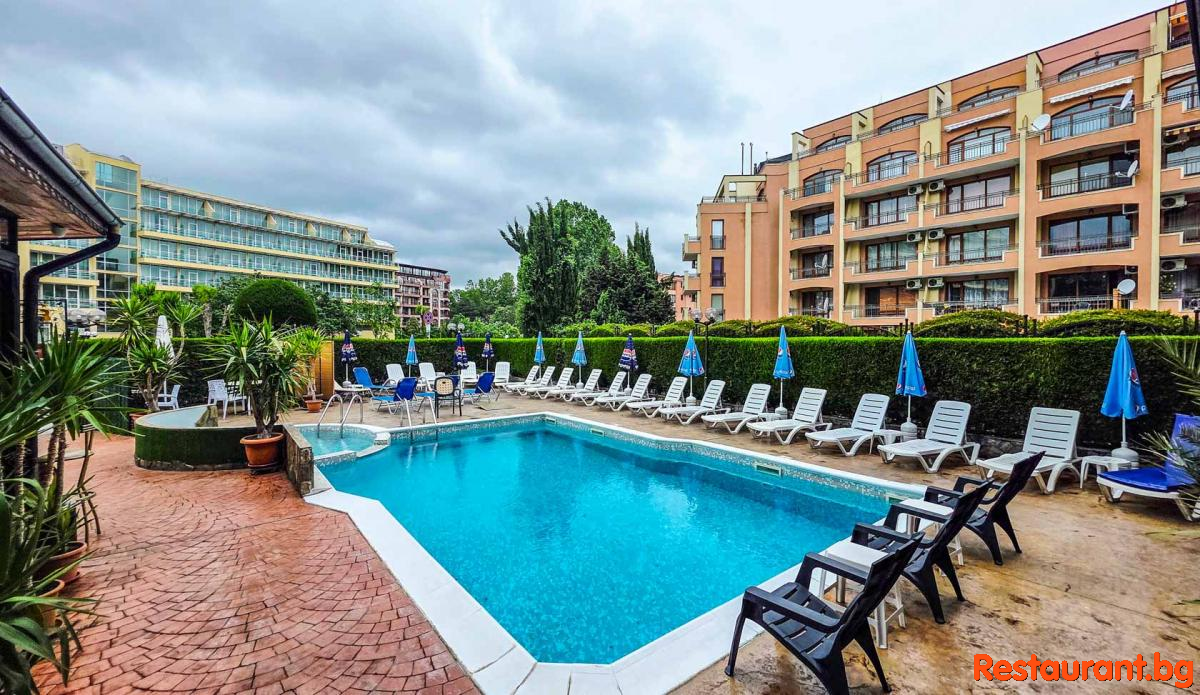 Hotel Summer 2026