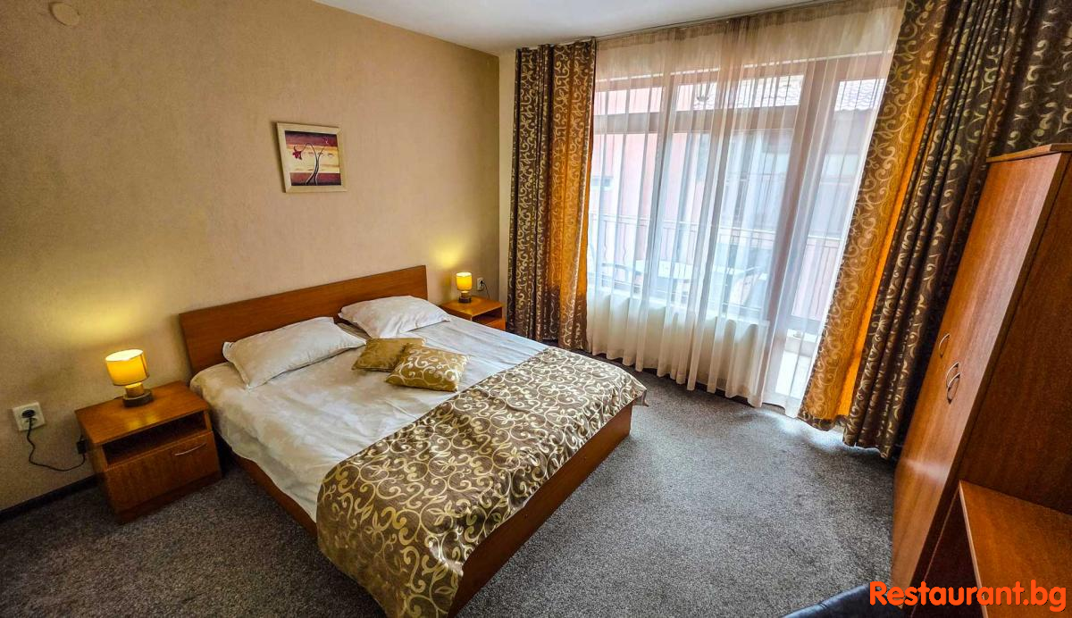 Rooms and Apartments Summer 2026