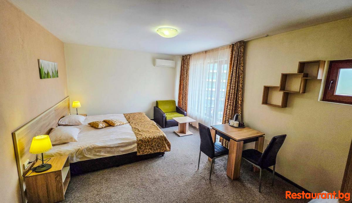 Rooms and Apartments Summer 2026