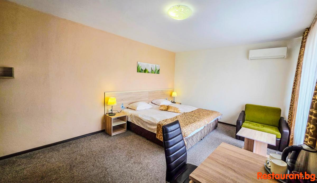 Rooms and Apartments Summer 2026
