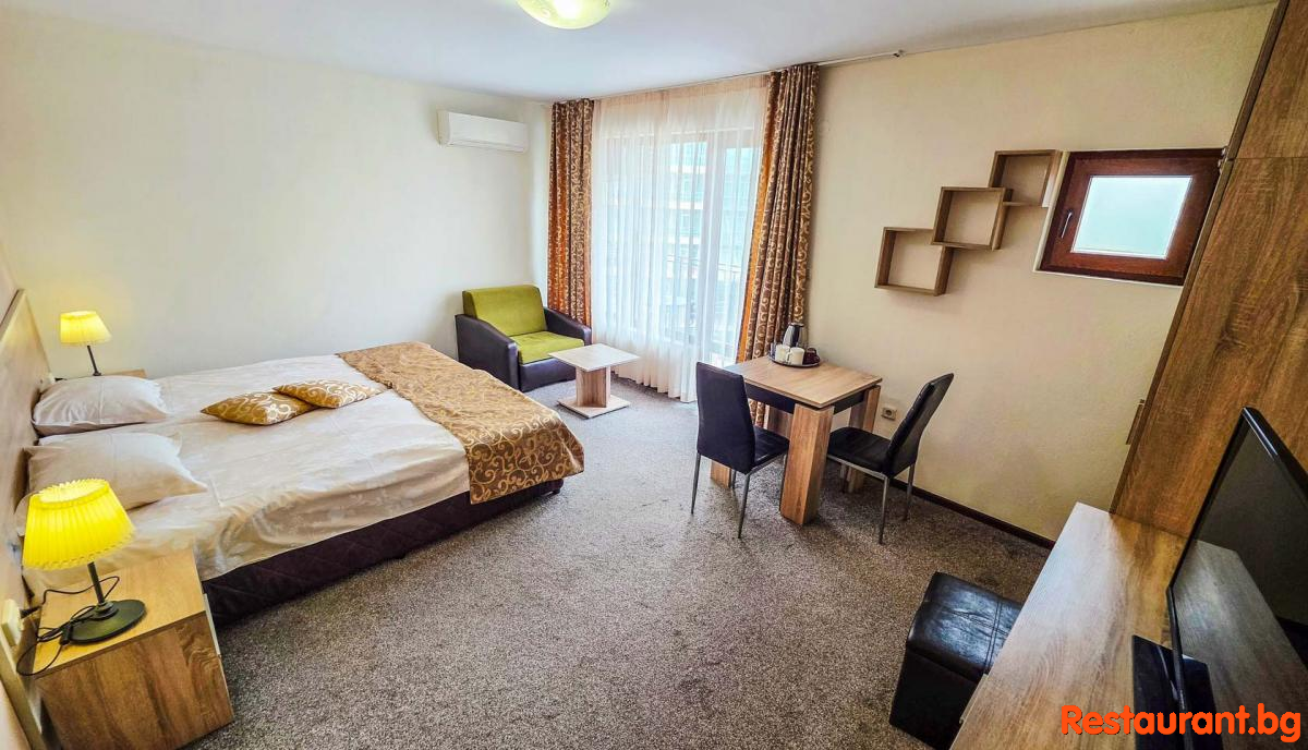 Rooms and Apartments Summer 2026