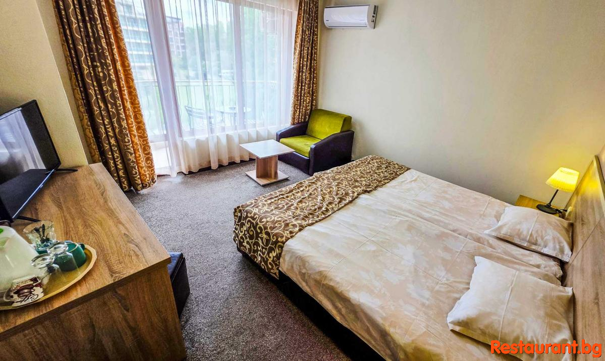 Rooms and Apartments Summer 2026