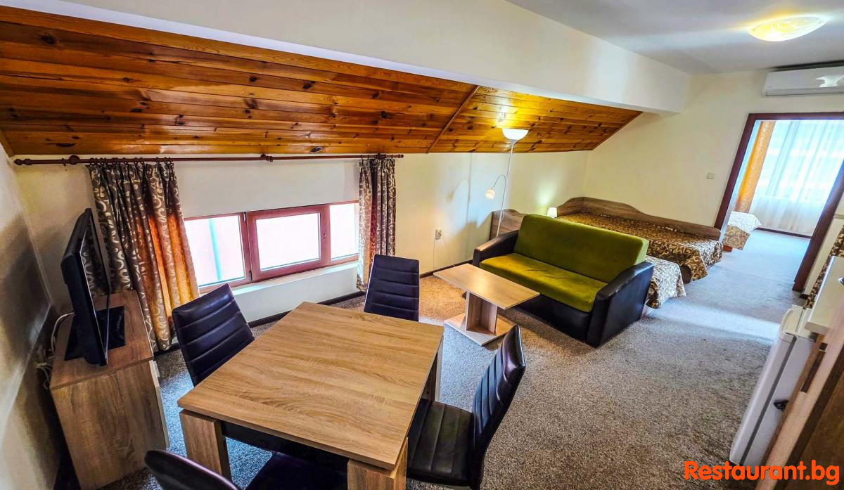 Rooms and Apartments Summer 2026