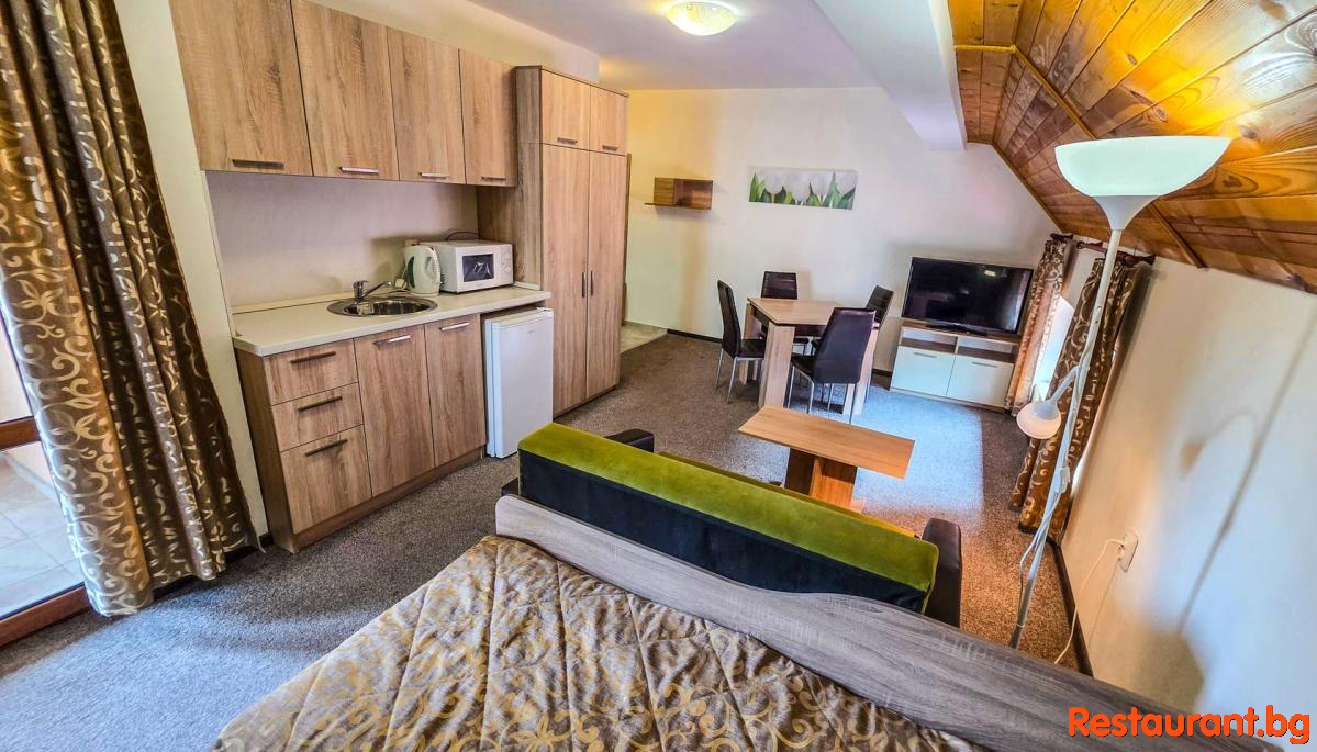 Rooms and Apartments Summer 2026