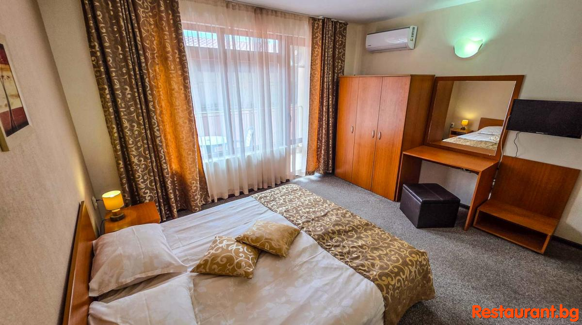 Rooms and Apartments Summer 2026