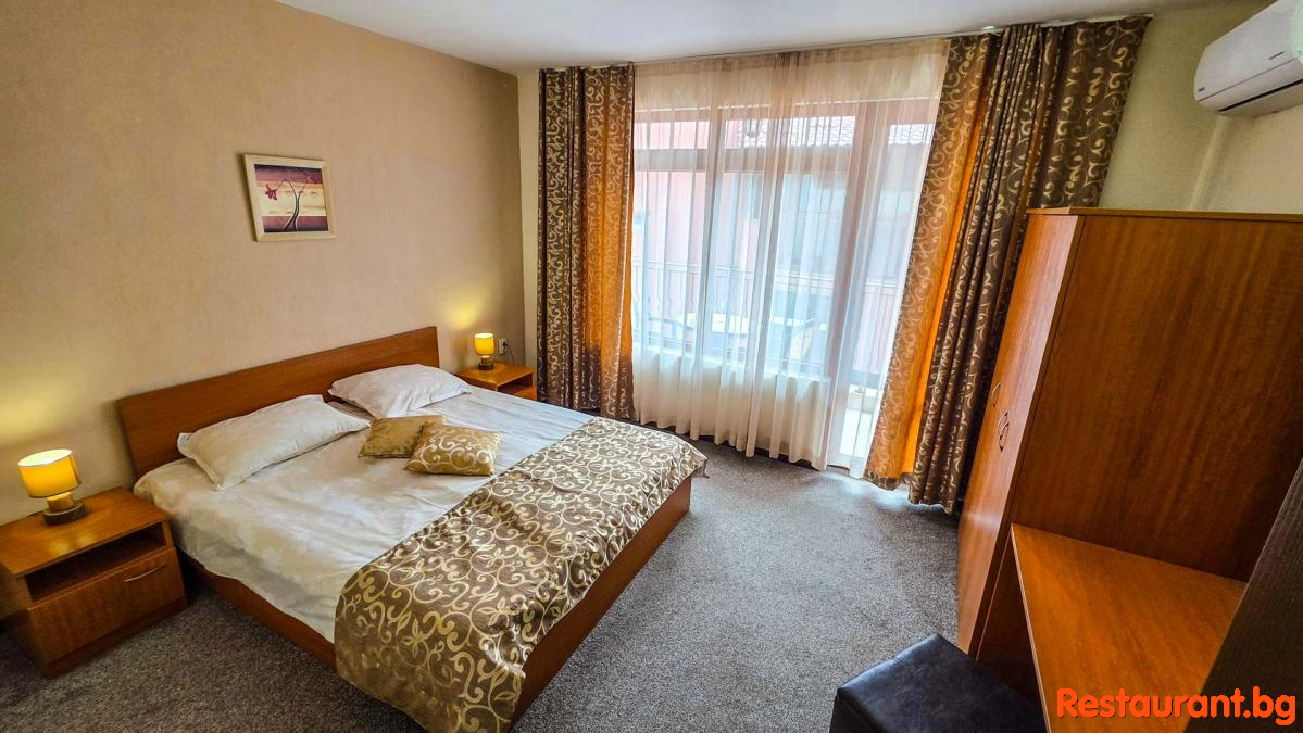 Rooms and Apartments Summer 2026