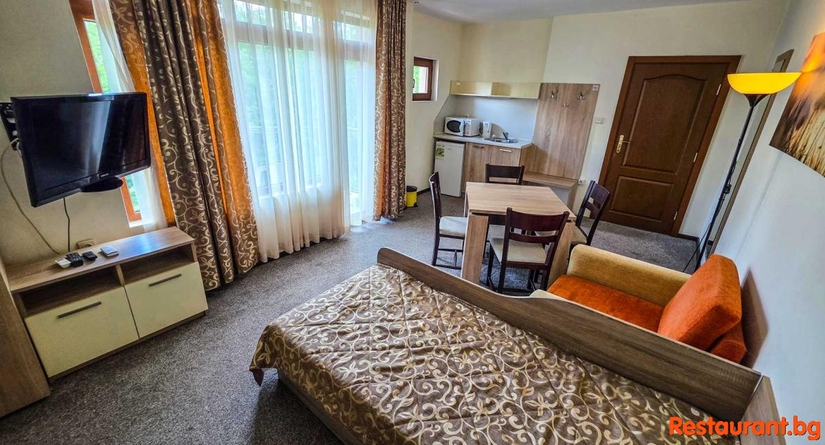 Rooms and Apartments Summer 2026