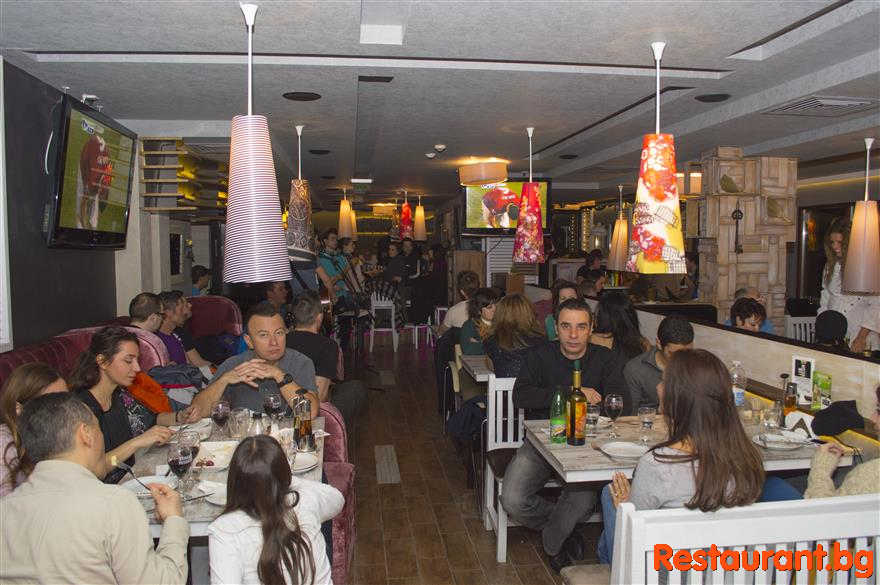 Party Pub "PENGUINS" Bansko