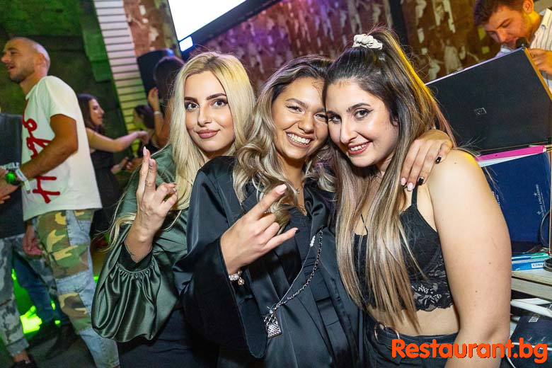 Students Party with DESITA