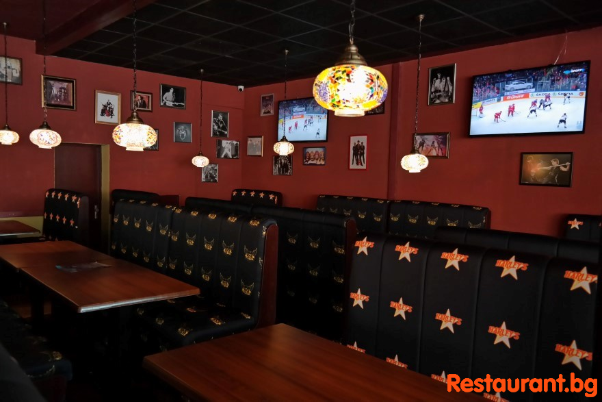 Interior CENTRAL Restaurant & Bar