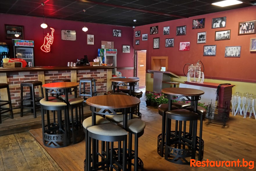 Interior CENTRAL Restaurant & Bar