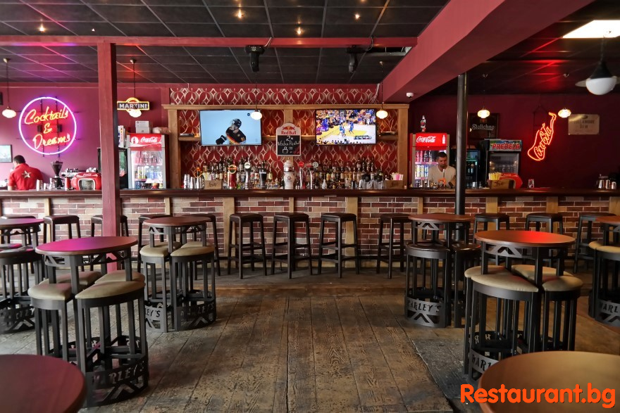 Interior CENTRAL Restaurant & Bar