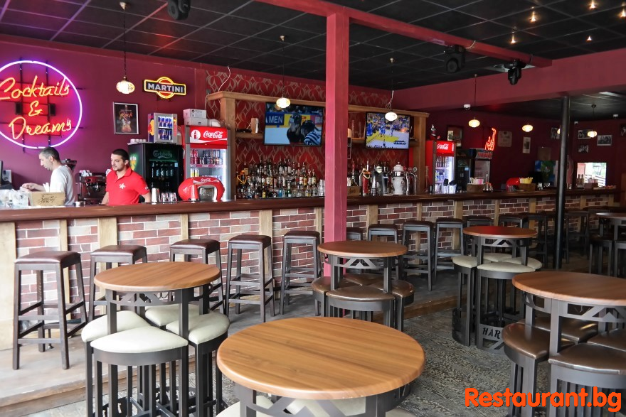 Interior CENTRAL Restaurant & Bar
