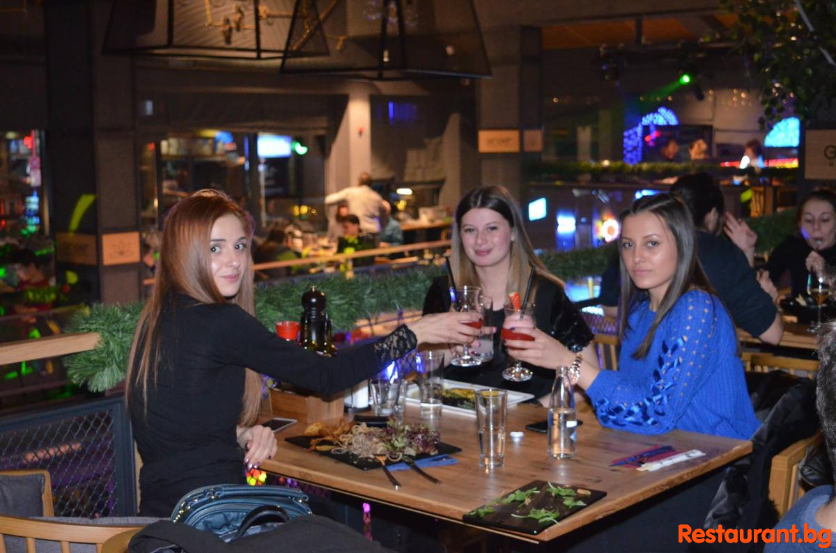Bar &amp; Dinner GINGER Bansko