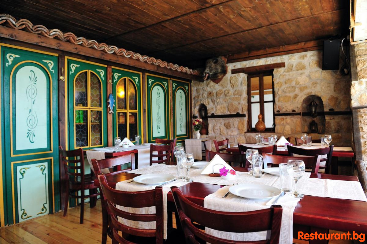 Restaurant "LOVNA SRESHTA - HUNTERS LODGE" Kosharitsa
