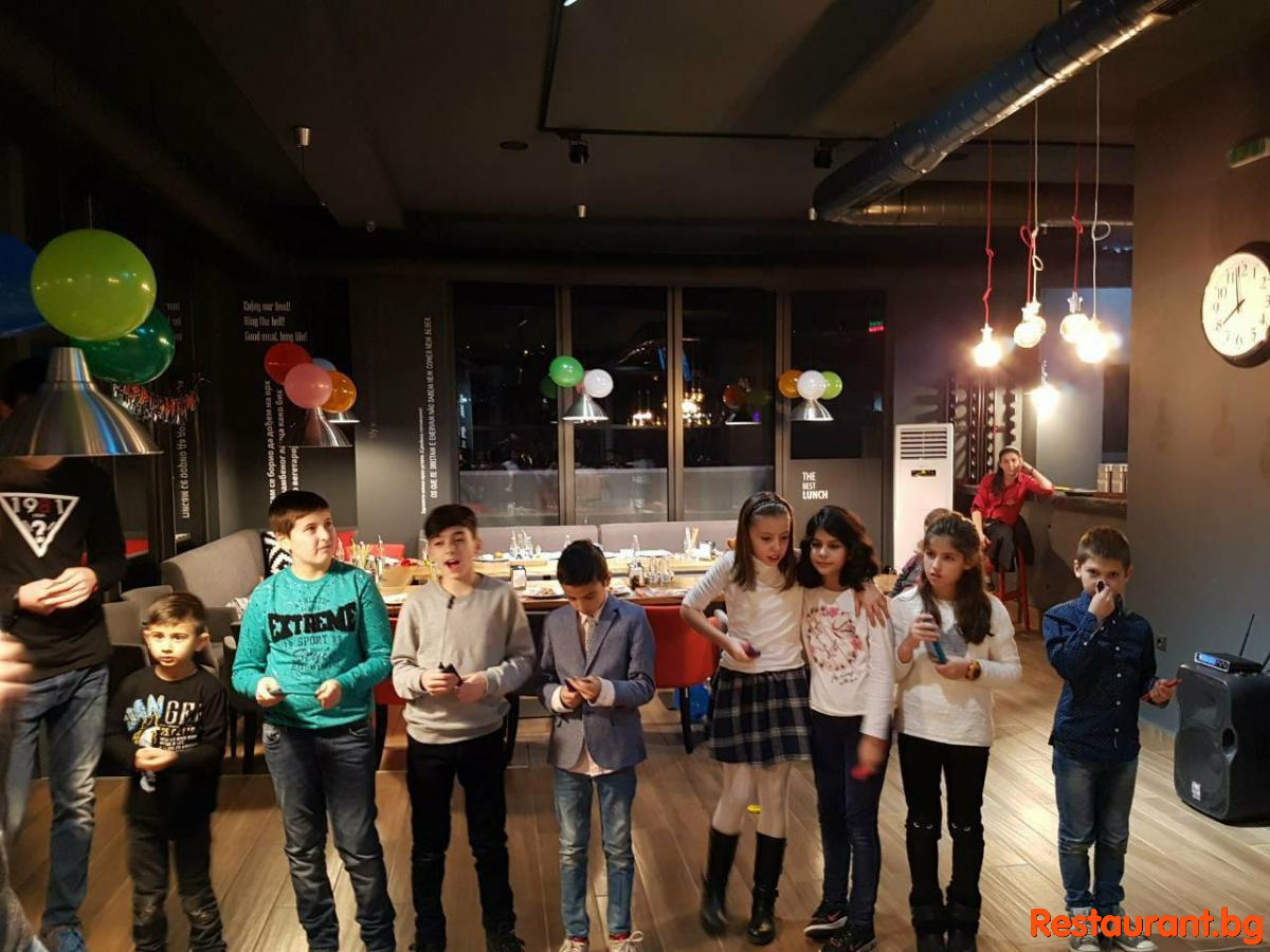 Kids Party at THE RING Bar & Dinner 