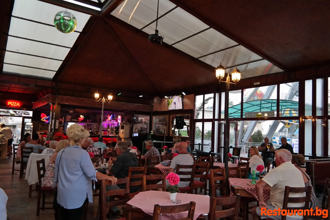 Restaurant Bar & Food "SALT N PEPPER at LAZUR" Sunny Beach
