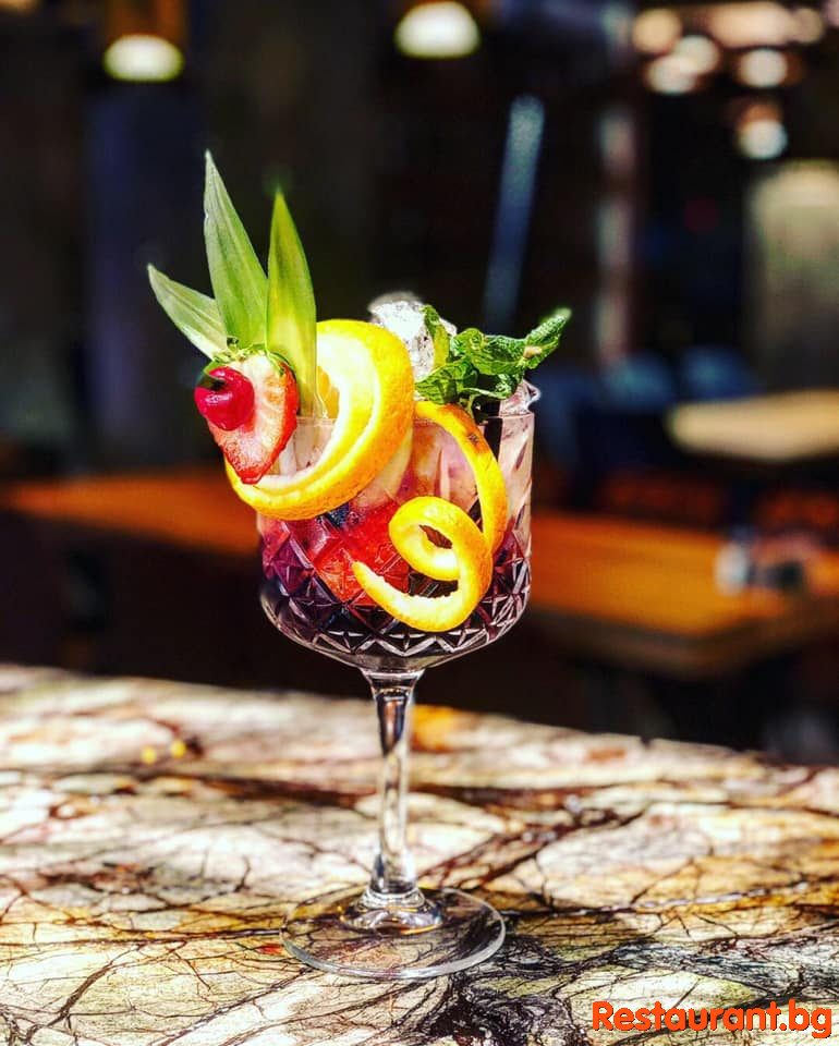 Cocktails & Drinks