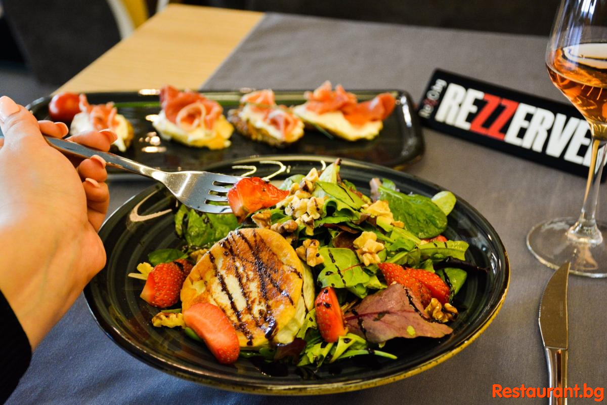 Bar &amp; Grill ZERO Sofia Food and Drinks