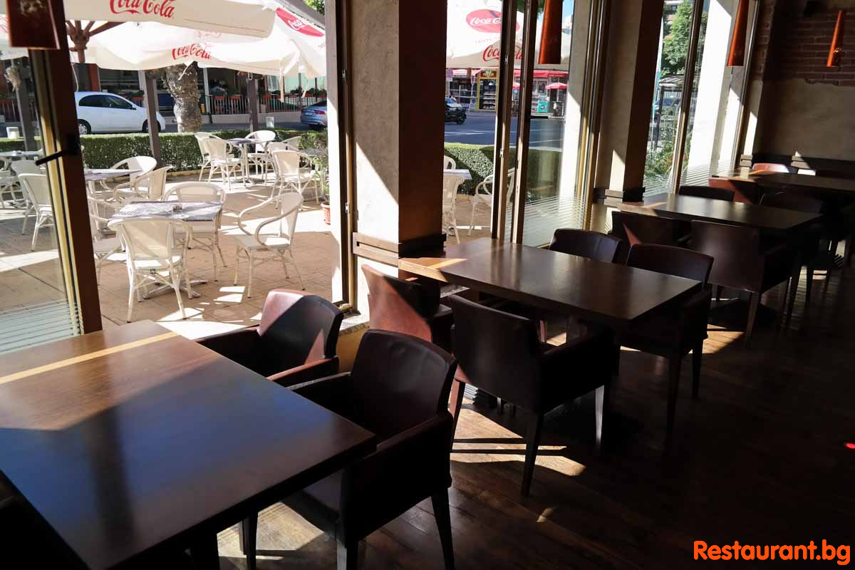 Bar & Dinner BOULEVARD
