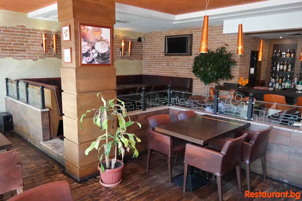 Bar & Dinner BOULEVARD