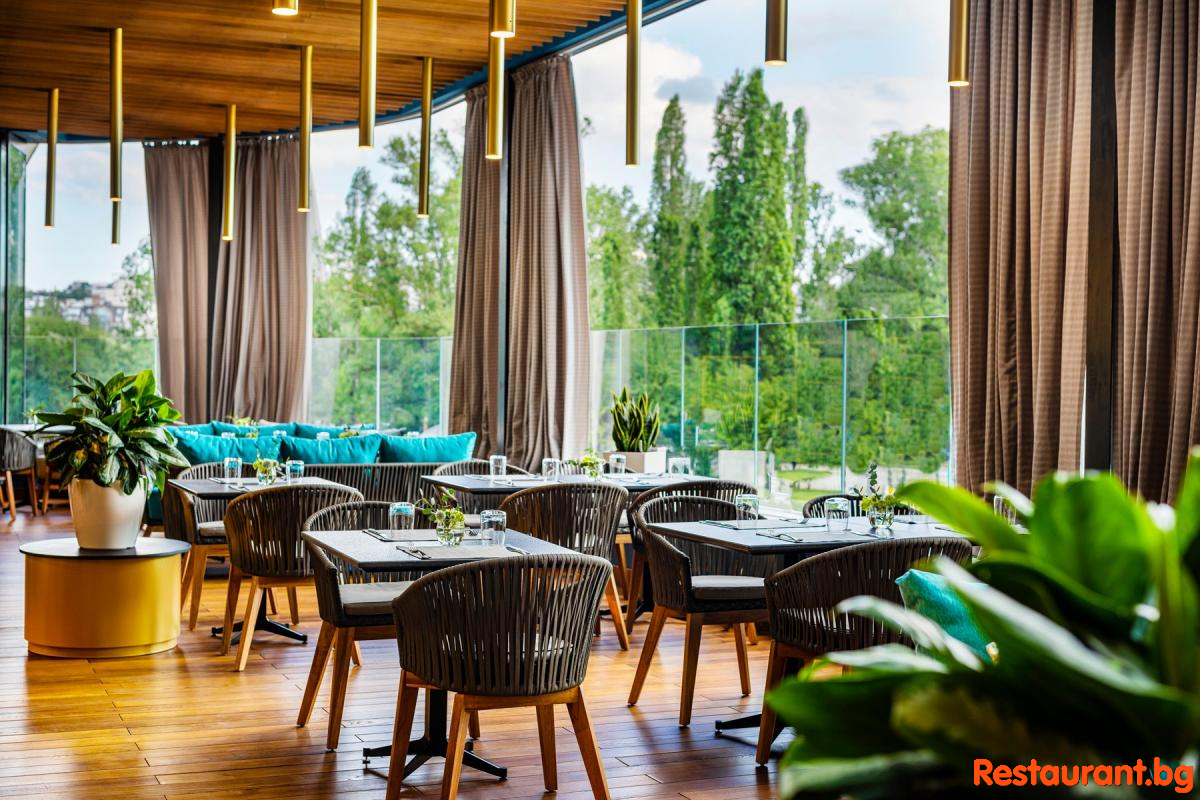 Restaurant & Wine Bar MEDITERRA