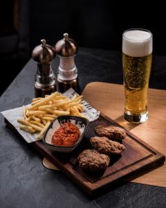 Гладни ли сте за нещо вкусно и различно днес ? Дневното меню в C’est La Vie е тук !