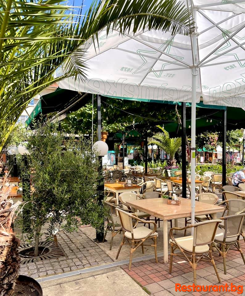 The Bar &amp; Grill by SAINT GEORGE Поморие