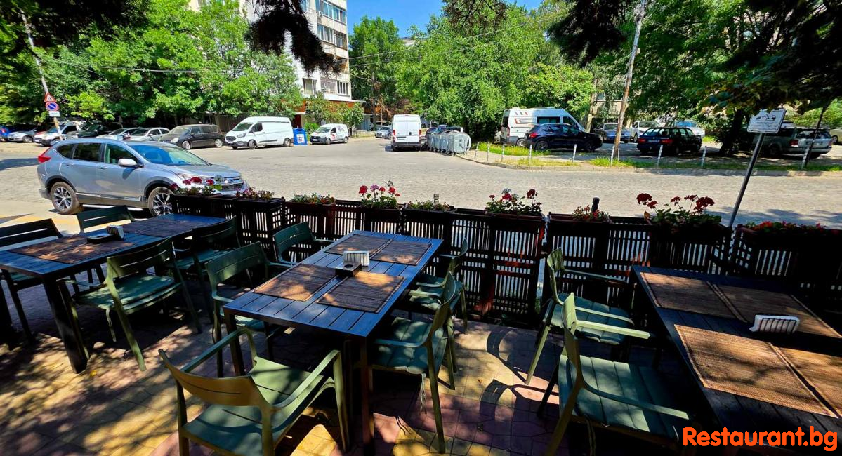 OSTERIA TARTUFO Garden